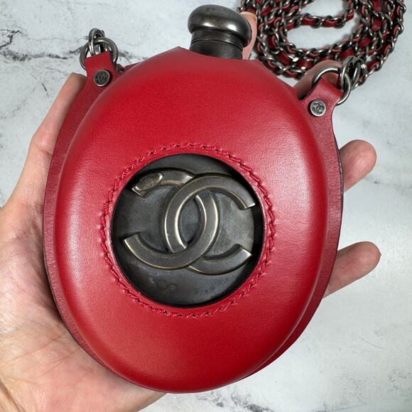 Chanel Sporran Flask Bag Coco CC Bottle Shoulder/Crossbody Chain Red Rare 2013 - Picture 4 of 16